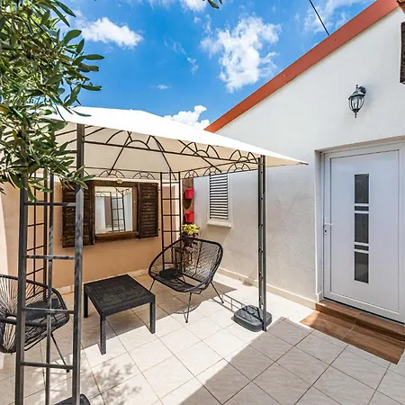Holiday home In Kastel Sucurac With Wifi *