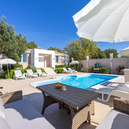 Holiday home In Kastel Sucurac With Wifi
